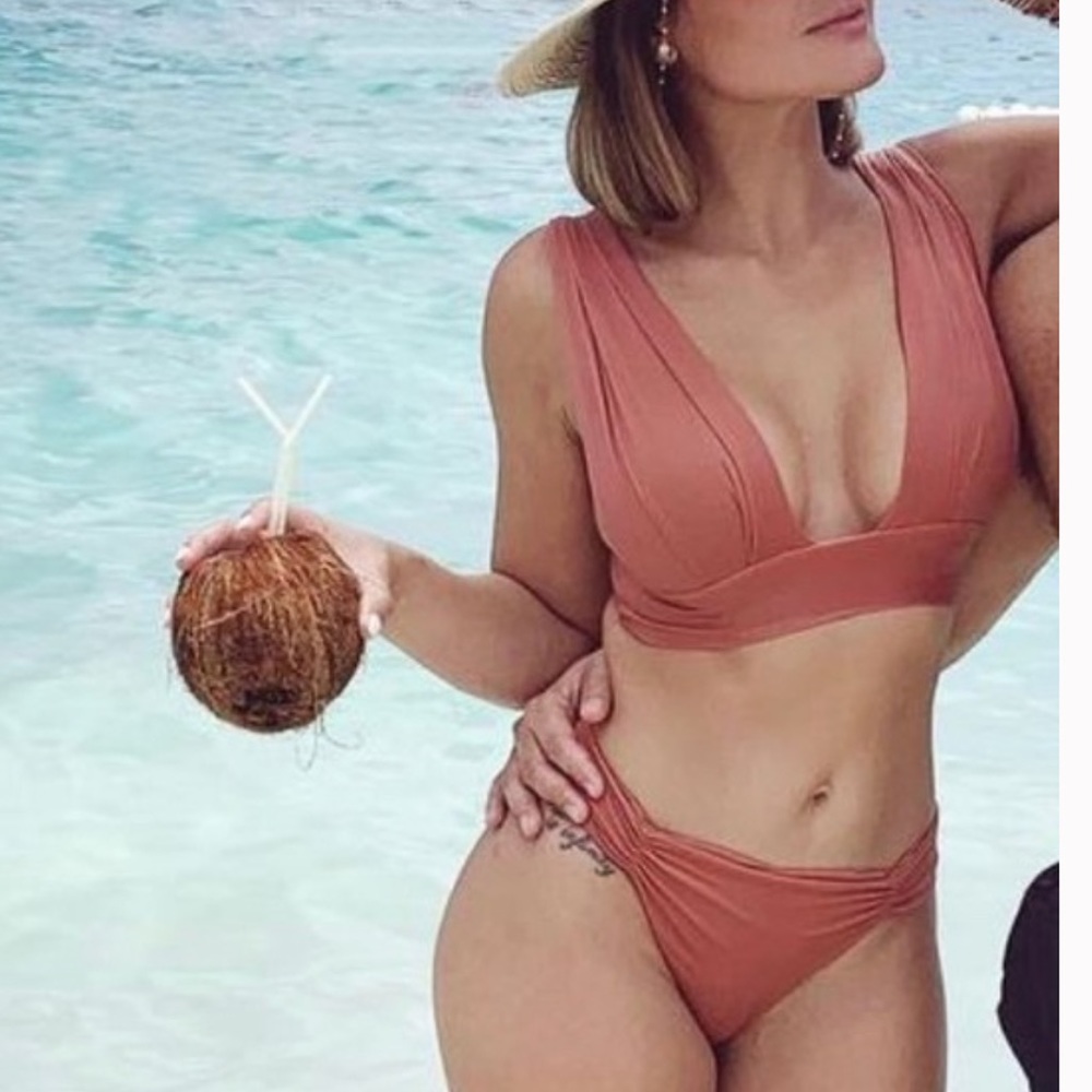 Monday swimwear bikini set